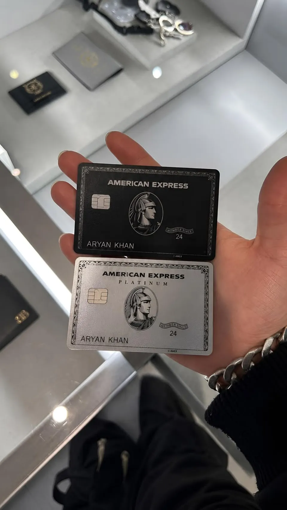 Transforme mes carte en AMEX — visuel généré par Antimetric